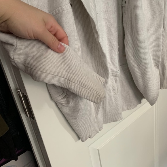 Wilfred by Aritzia Diderot Sweater Size Small - Picture 7 of 8